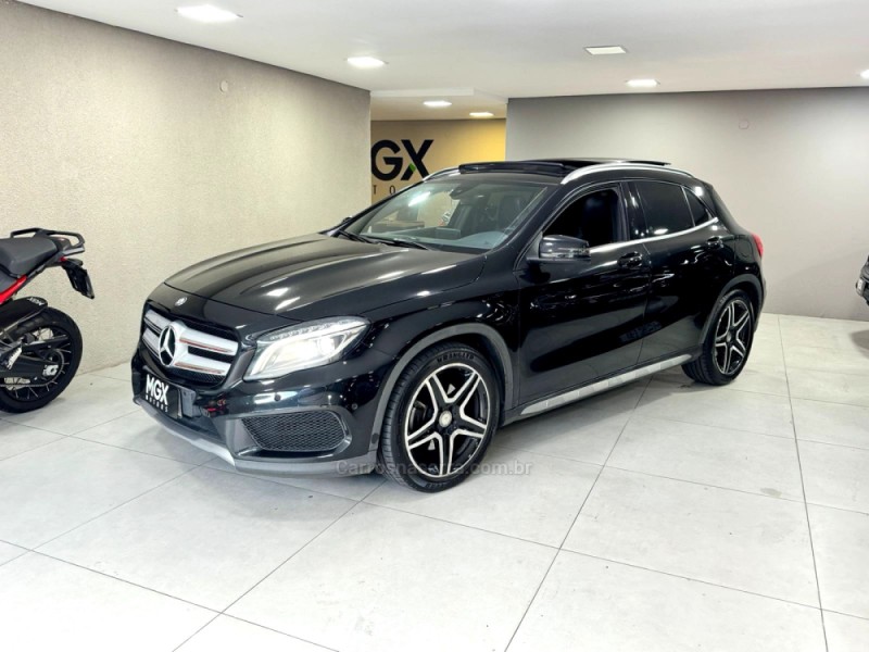 GLA 250 2.0 SPORT 16V TURBO 4X4 4P AUTOMÁTICA - 2017 - PORTO ALEGRE