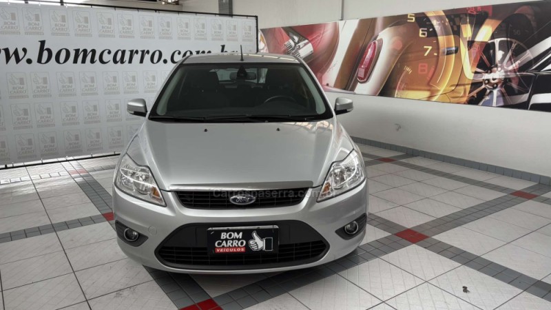 FOCUS 2.0 GLX 16V FLEX 4P MANUAL - 2013 - PORTO ALEGRE