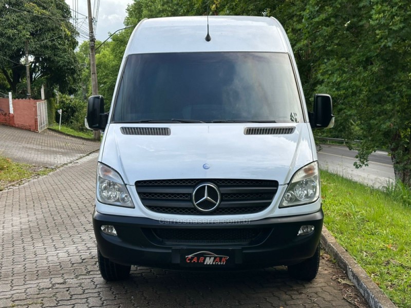 SPRINTER 2.2 415 VAN LUXO TETO ALTO 19 LUGARES DIESEL 3P MANUAL - 2013 - DOIS IRMãOS