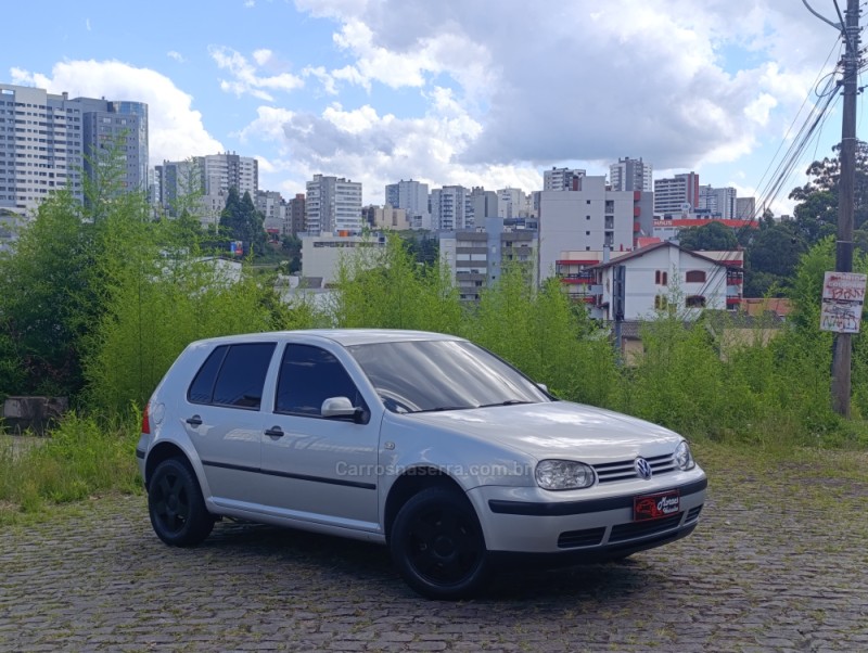 GOLF 1.6 8V GASOLINA 4P MANUAL - 2000 - CAXIAS DO SUL