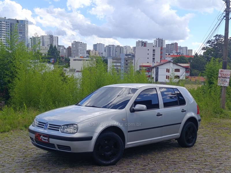 GOLF 1.6 8V GASOLINA 4P MANUAL