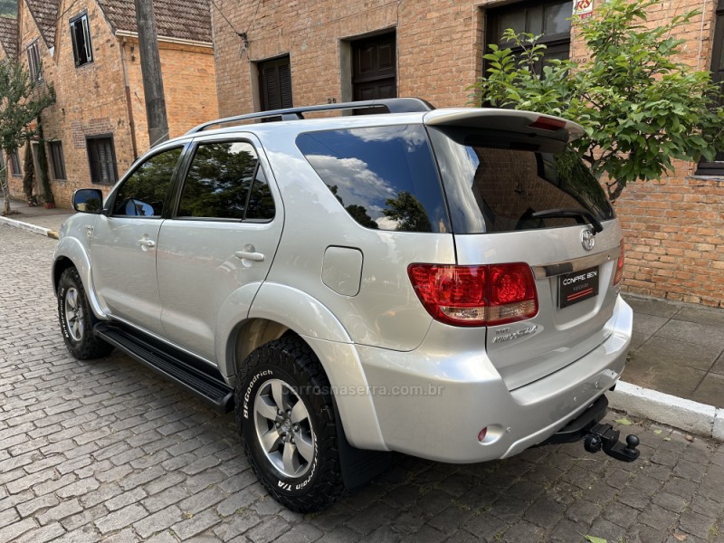 HILUX SW4 3.0 SRV 4X4 16V TURBO INTERCOOLER DIESEL 4P AUTOMÁTICO - 2008 - CAXIAS DO SUL