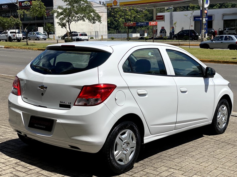 ONIX 1.0 MPFI LT 8V FLEX 4P MANUAL - 2015 - CAXIAS DO SUL