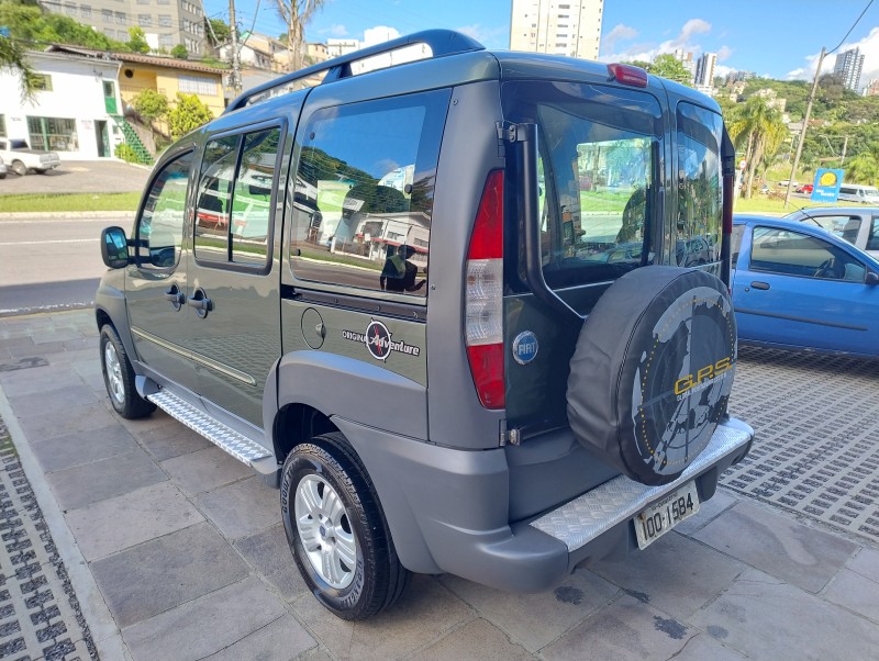 DOBLÓ 1.8 MPI ADVENTURE 8V FLEX 4P MANUAL - 2008 - CAXIAS DO SUL