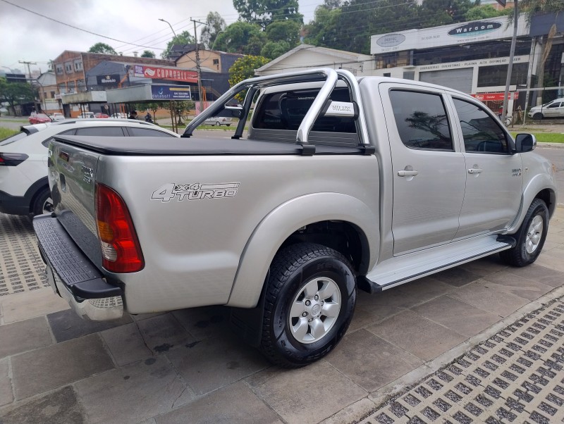 HILUX 3.0 SRV 4X4 CD 16V TURBO DIESEL 4P MANUAL - 2007 - CAXIAS DO SUL