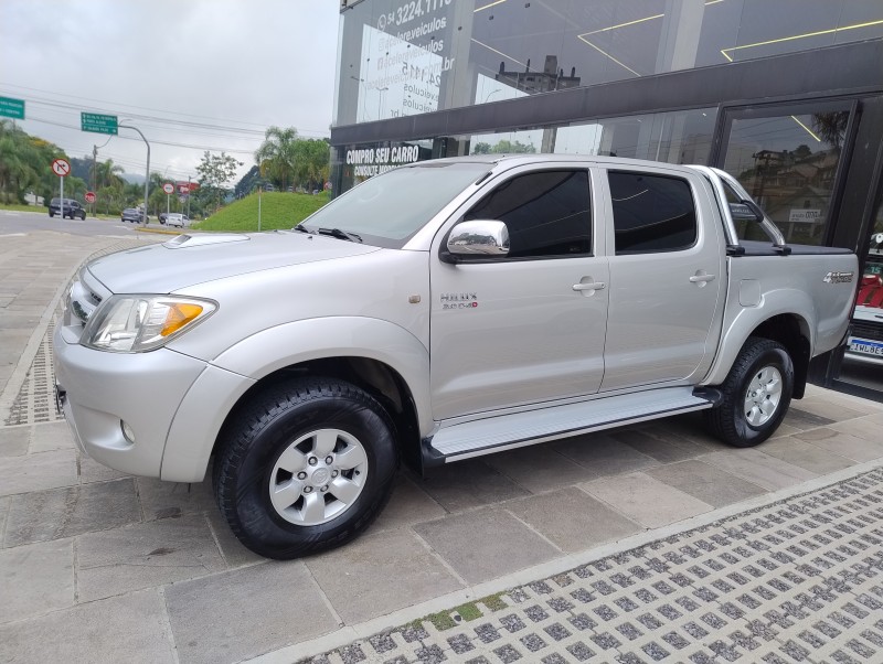 HILUX 3.0 SRV 4X4 CD 16V TURBO DIESEL 4P MANUAL - 2007 - CAXIAS DO SUL