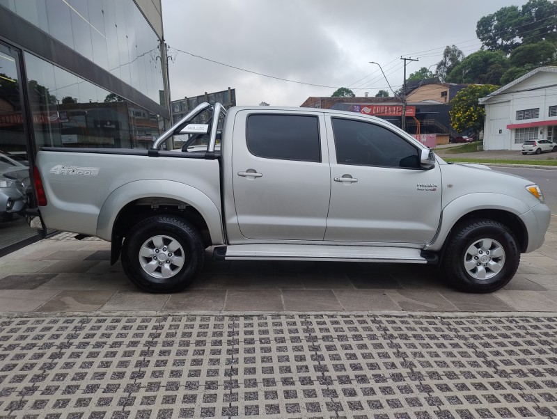 HILUX 3.0 SRV 4X4 CD 16V TURBO DIESEL 4P MANUAL - 2007 - CAXIAS DO SUL