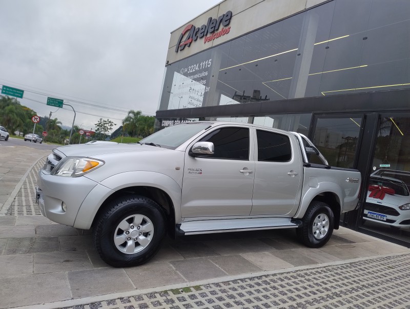 HILUX 3.0 SRV 4X4 CD 16V TURBO DIESEL 4P MANUAL - 2007 - CAXIAS DO SUL