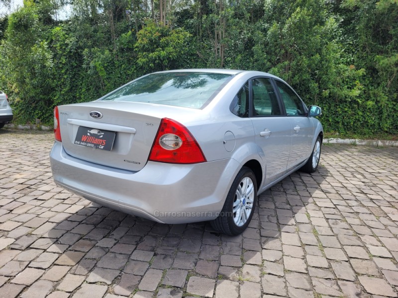 FOCUS 2.0 GLX SEDAN 16V GASOLINA 4P AUTOMÁTICO - 2013 - FARROUPILHA