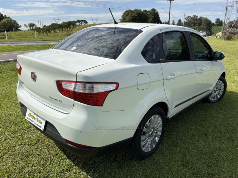 GRAND SIENA 1.6 MPI ESSENCE 16V FLEX 4P MANUAL - 2015 - FARROUPILHA