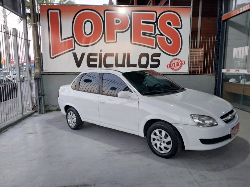 CLASSIC 1.0 MPFI LS 8V FLEX 4P MANUAL - 2015 - PORTãO