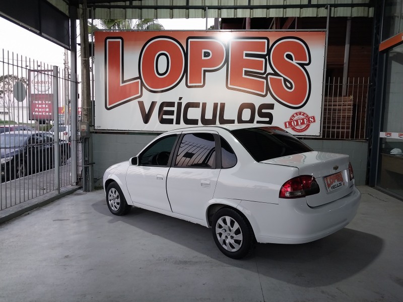 CLASSIC 1.0 MPFI LS 8V FLEX 4P MANUAL - 2015 - PORTãO