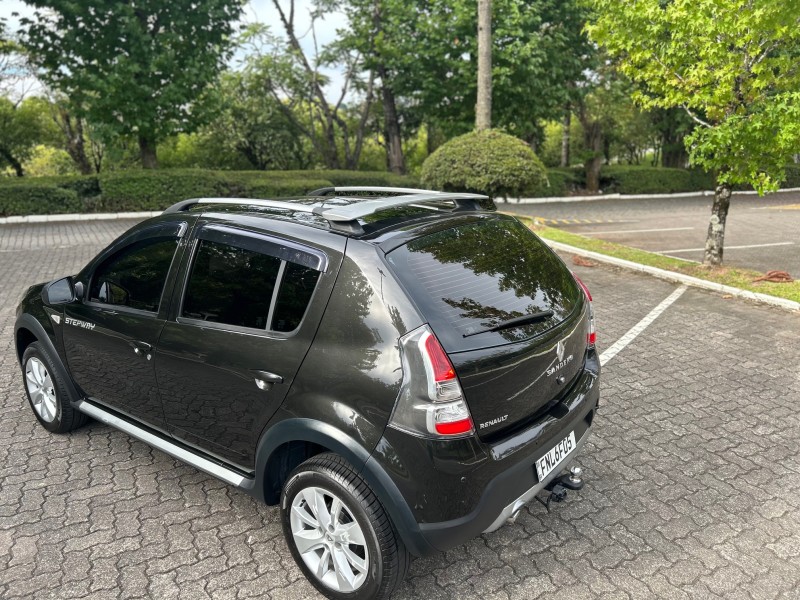 SANDERO 1.6 STEPWAY 16V FLEX 4P AUTOMÁTICO - 2014 - CAXIAS DO SUL