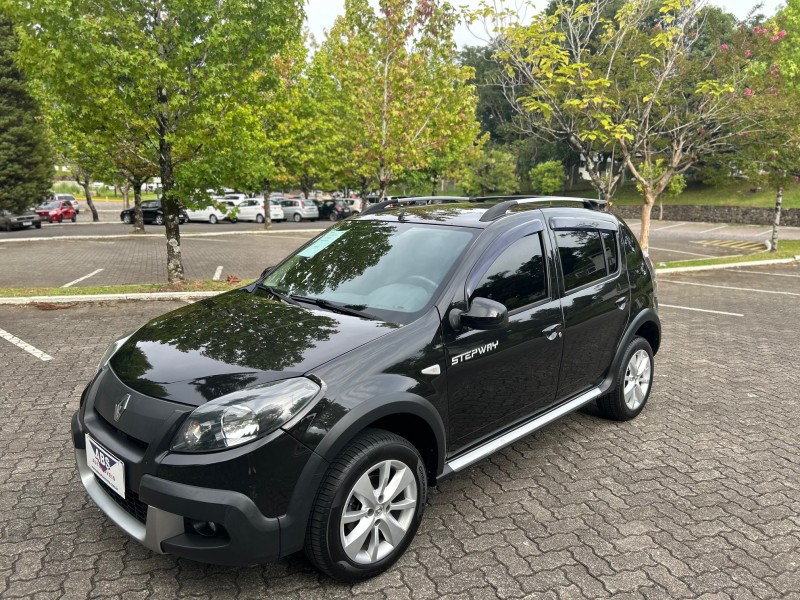 SANDERO 1.6 STEPWAY 16V FLEX 4P AUTOMÁTICO