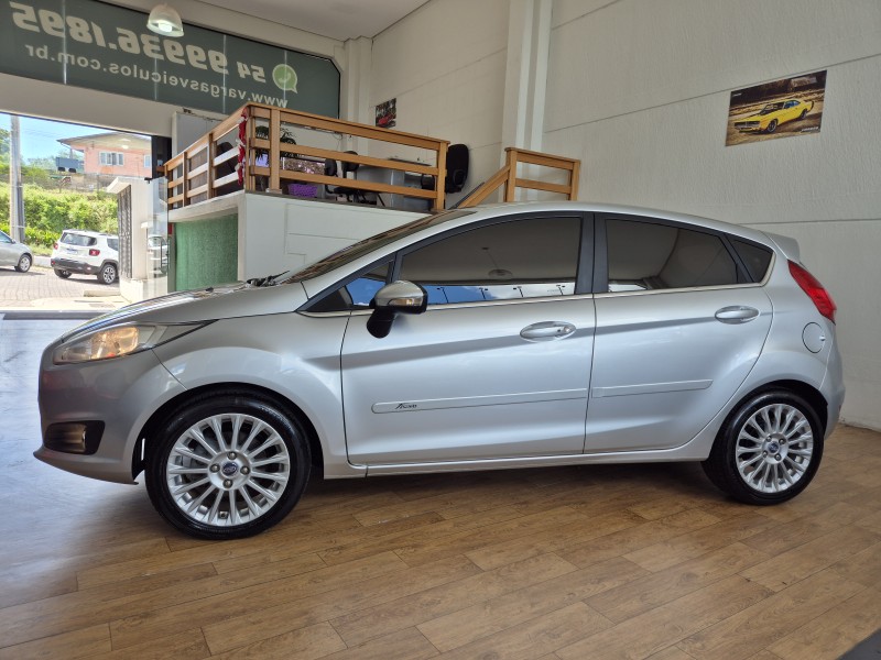 FIESTA 1.6 TITANIUM PLUS HATCH 16V FLEX 4P AUTOMÁTICO - 2016 - CAXIAS DO SUL