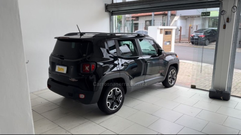 RENEGADE 2.0 16V TURBO DIESEL TRAILHAWK 4P 4X4 AUTOMÁTICO - 2016 - CAXIAS DO SUL