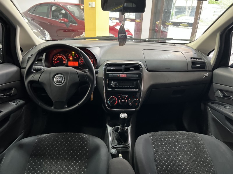 PUNTO 1.8 HLX 8V FLEX 4P MANUAL - 2010 - CAXIAS DO SUL