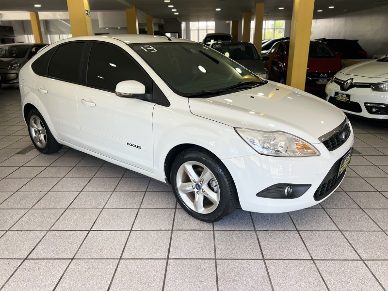 FOCUS 2.0 GLX 16V GASOLINA 4P MANUAL - 2013 - CAXIAS DO SUL