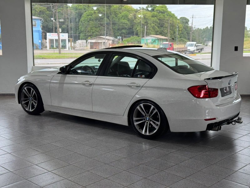 328I 2.0 SEDAN 16V GASOLINA 4P AUTOMÁTICO - 2013 - CAXIAS DO SUL