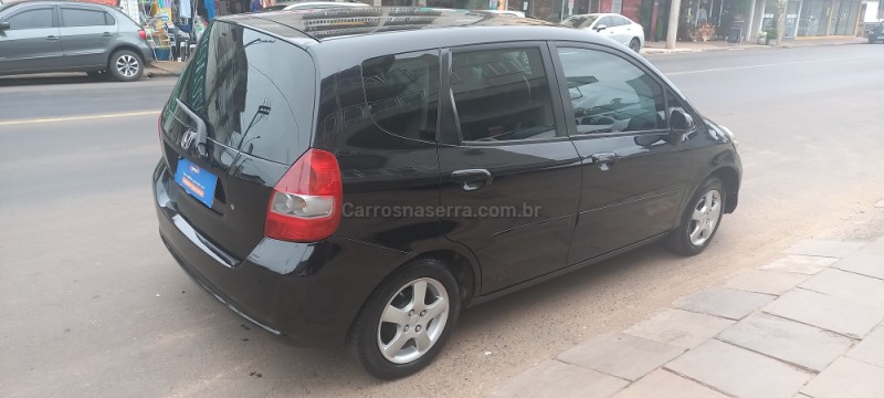 FIT  - 2004 - ESTRELA