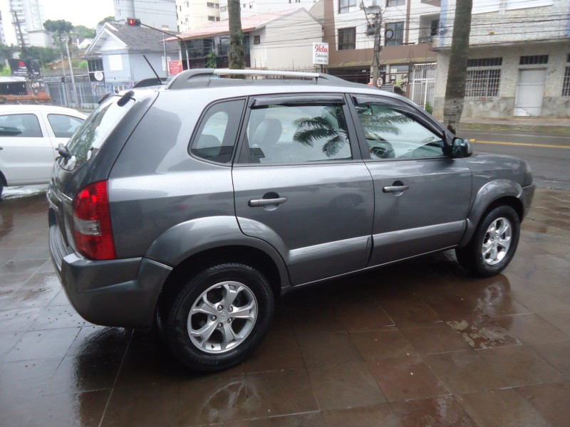 TUCSON 2.0 MPFI GLS 16V 143CV 2WD FLEX 4P AUTOMÁTICO - 2017 - CAXIAS DO SUL