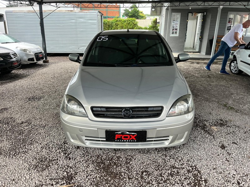 CORSA 1.0 MPFI JOY SEDAN 8V GASOLINA 4P MANUAL - 2005 - CAXIAS DO SUL