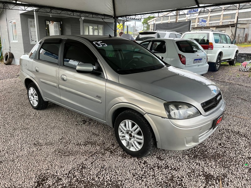 CORSA 1.0 MPFI JOY SEDAN 8V GASOLINA 4P MANUAL - 2005 - CAXIAS DO SUL