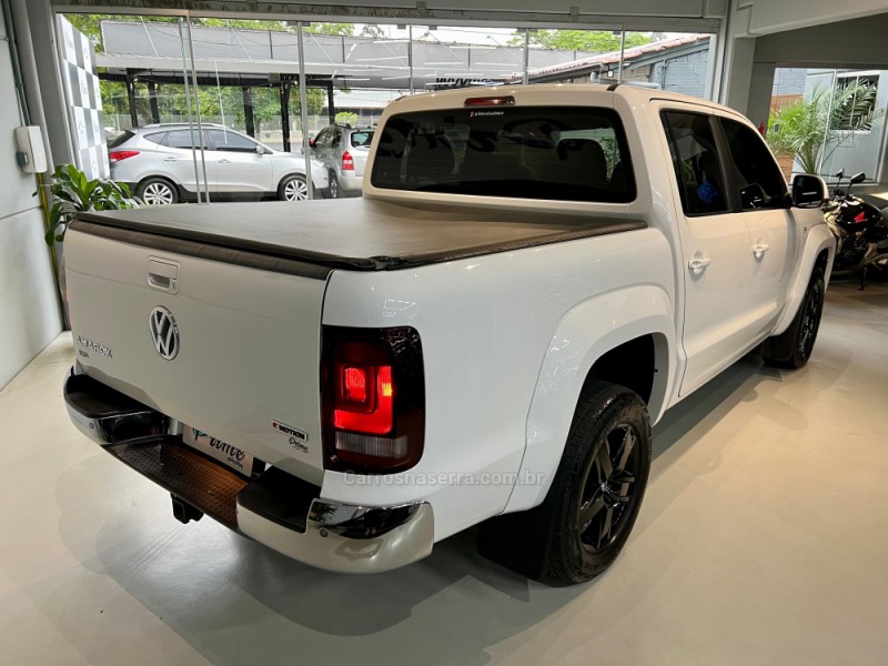 AMAROK 2.0 HIGHLINE 4X4 CD 16V TURBO INTERCOOLER DIESEL 4P AUTOMÁTICO - 2019 - ESTâNCIA VELHA