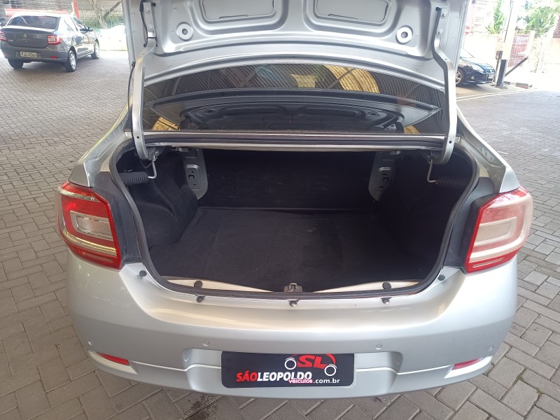 LOGAN 1.6 EXPRESSION 8V FLEX 4P MANUAL - 2016 - CAXIAS DO SUL