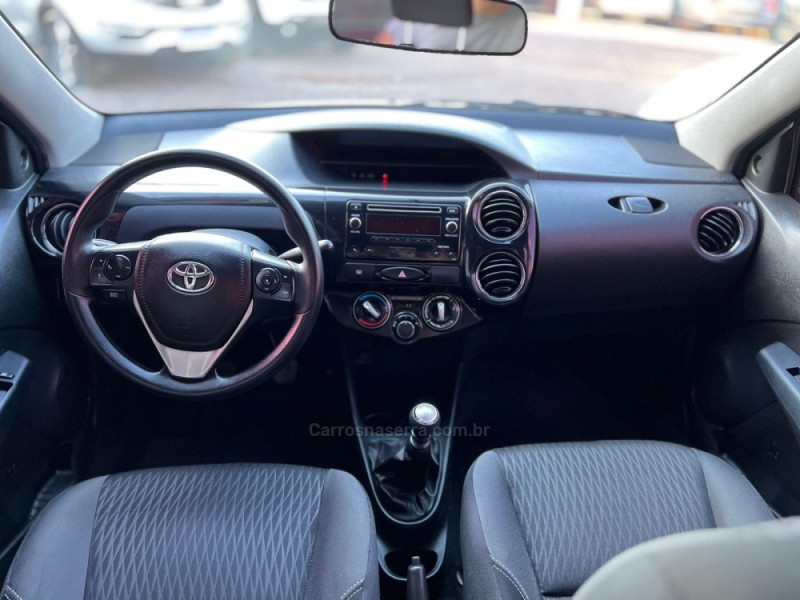 ETIOS 1.5 XS 16V FLEX 4P MANUAL - 2018 - LAJEADO