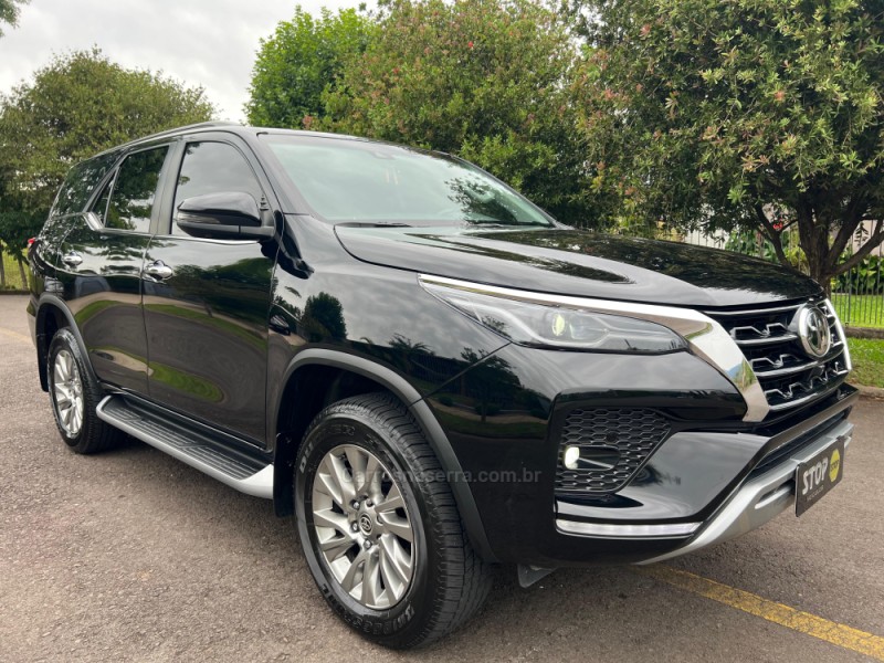 hilux sw4 2.8 srx 4x4 7 lugares 16v turbo intercooler diesel 4p automatico 2023 dois irmaos