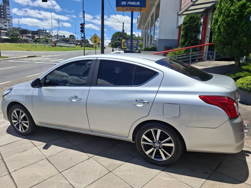 VERSA 1.6 16V FLEX SL 4P XTRONIC - 2018 - FARROUPILHA