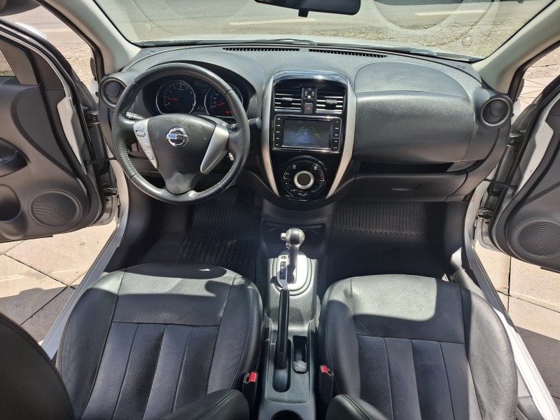 VERSA 1.6 16V FLEX SL 4P XTRONIC - 2018 - FARROUPILHA