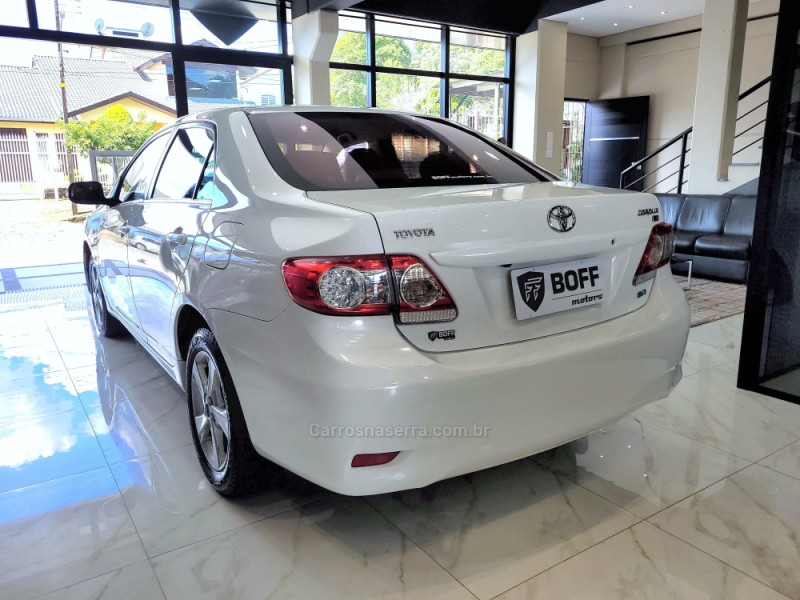 COROLLA 2.0 XEI 16V FLEX 4P AUTOMÁTICO - 2014 - CAXIAS DO SUL