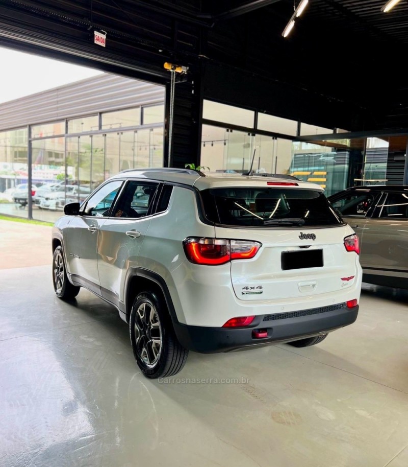 COMPASS 2.0 16V DIESEL TRAILHAWK 4X4 AUTOMÁTICO - 2018 - PASSO FUNDO