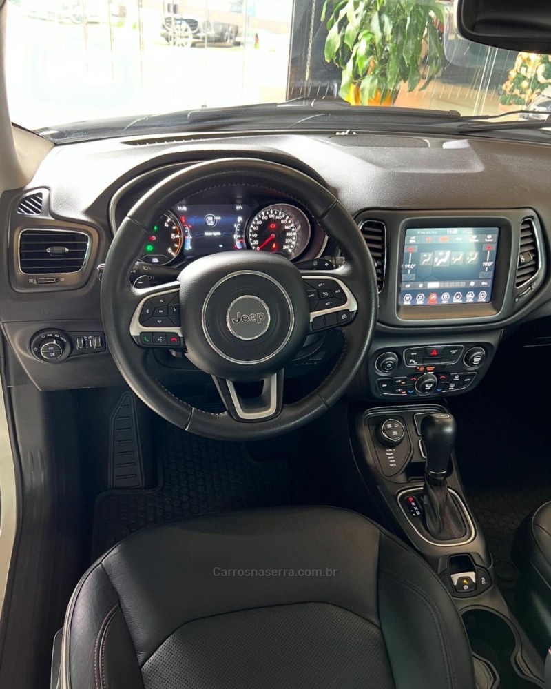 COMPASS 2.0 16V DIESEL TRAILHAWK 4X4 AUTOMÁTICO - 2018 - PASSO FUNDO