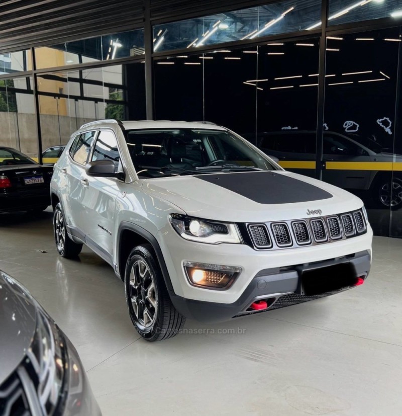 COMPASS 2.0 16V DIESEL TRAILHAWK 4X4 AUTOMÁTICO - 2018 - PASSO FUNDO