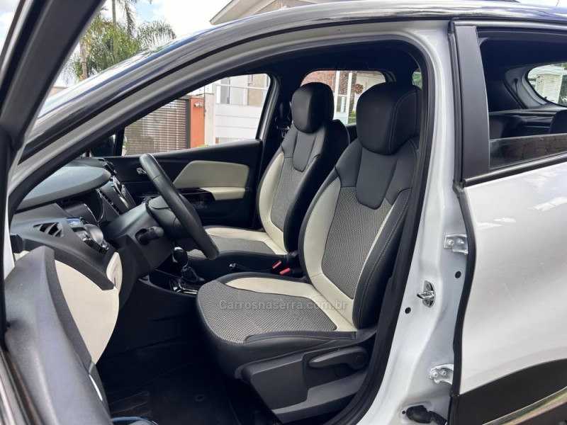 CAPTUR 1.6 16V INTENSE BOSE FLEX 4P AUTOMÁTICO - 2020 - VENâNCIO AIRES