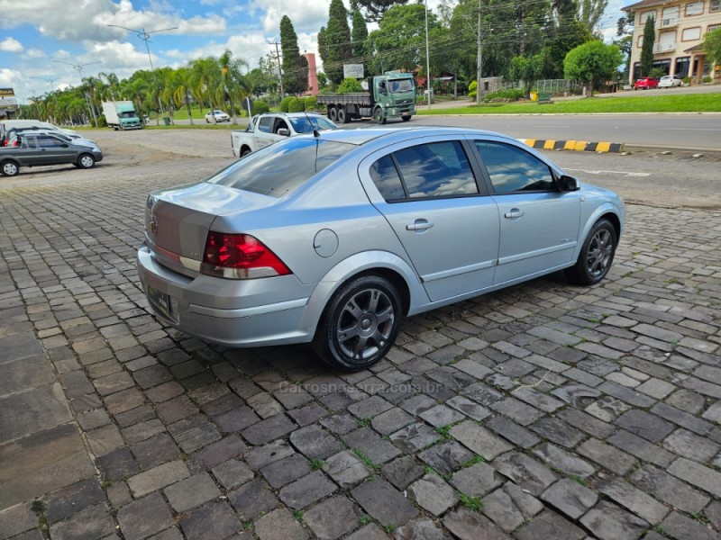 VECTRA 2.0 MPFI ELEGANCE 8V FLEX 4P MANUAL - 2009 - VERANóPOLIS