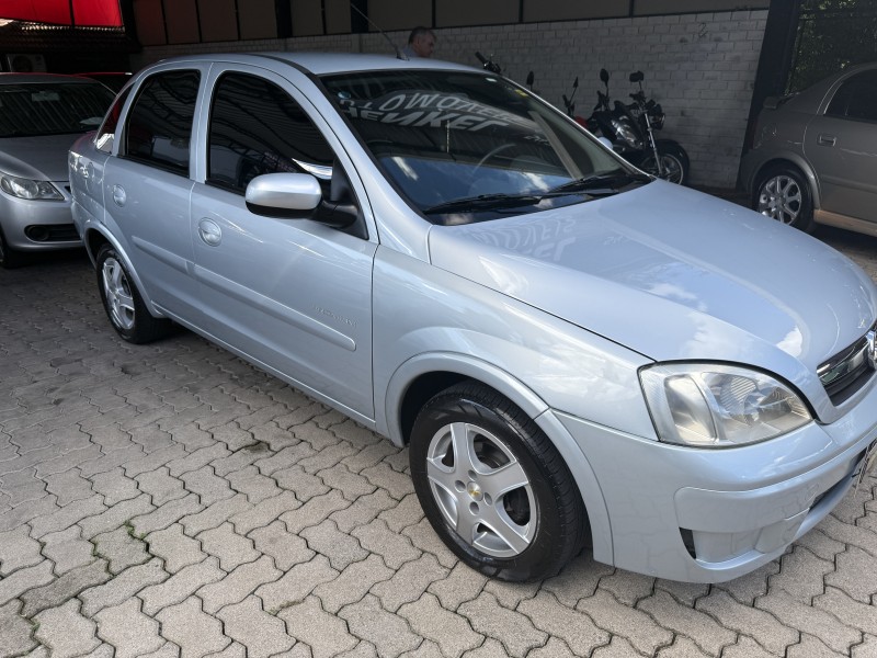 CORSA 1.4 MPFI PREMIUM SEDAN 8V FLEX 4P MANUAL - 2009 - NOVA PETRóPOLIS