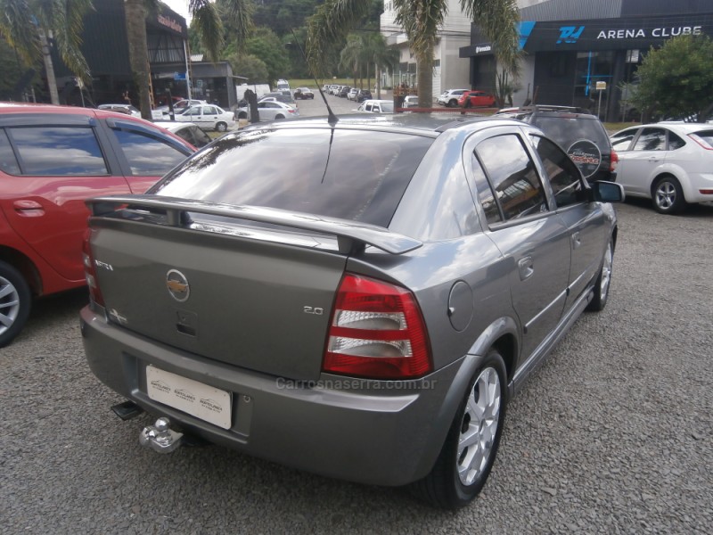 ASTRA 2.0 MPFI ADVANTAGE 8V FLEX 4P MANUAL - 2011 - FARROUPILHA