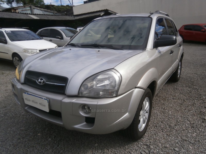 tucson 2.0 mpfi gl 16v 143cv 2wd gasolina 4p automatico 2006 farroupilha