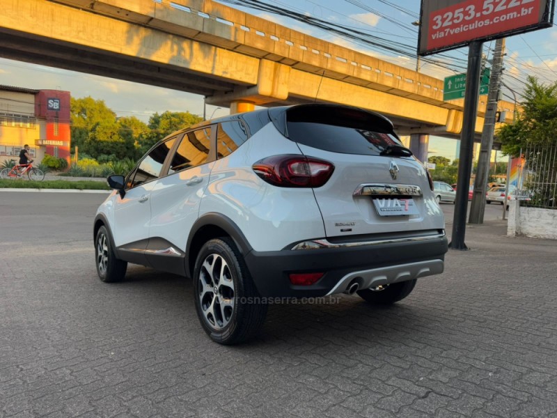 CAPTUR 1.3 INTENSE TURBO 16V FLEX 5P AUTOMÁTICO - 2020 - NOVO HAMBURGO