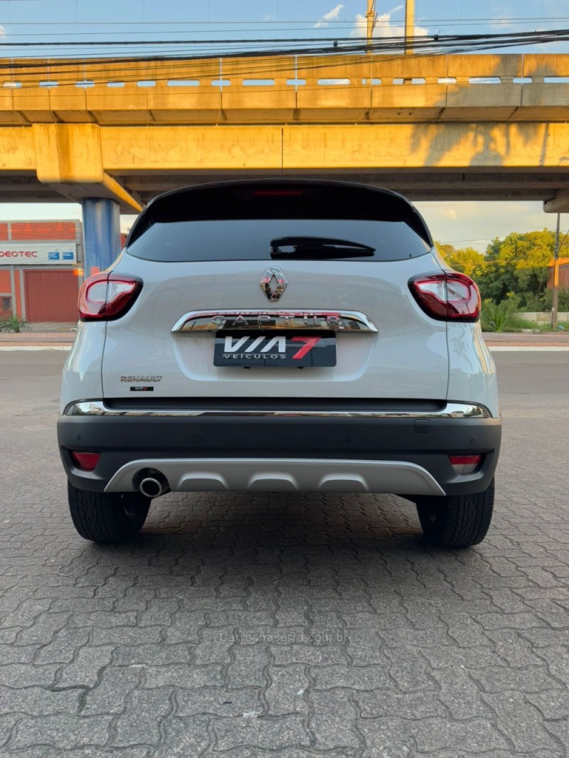 CAPTUR 1.3 INTENSE TURBO 16V FLEX 5P AUTOMÁTICO - 2020 - NOVO HAMBURGO