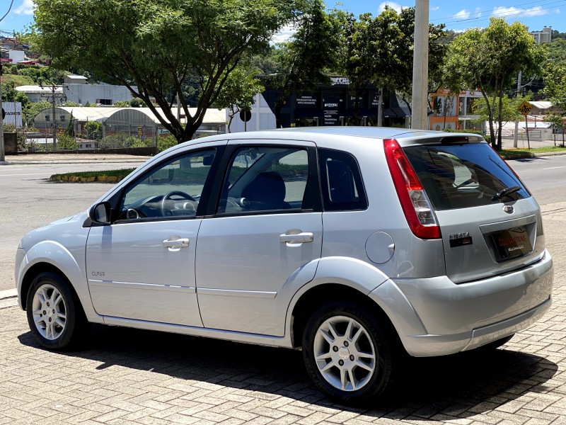 FIESTA 1.0 MPI CLASS HATCH 8V FLEX 4P MANUAL - 2010 - CAXIAS DO SUL