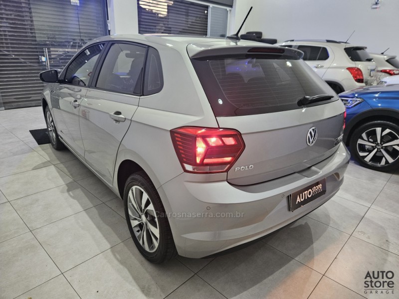 POLO 1.0	200 TSI HIGHLINE AUTOMÁTICO  - 2018 - CAXIAS DO SUL