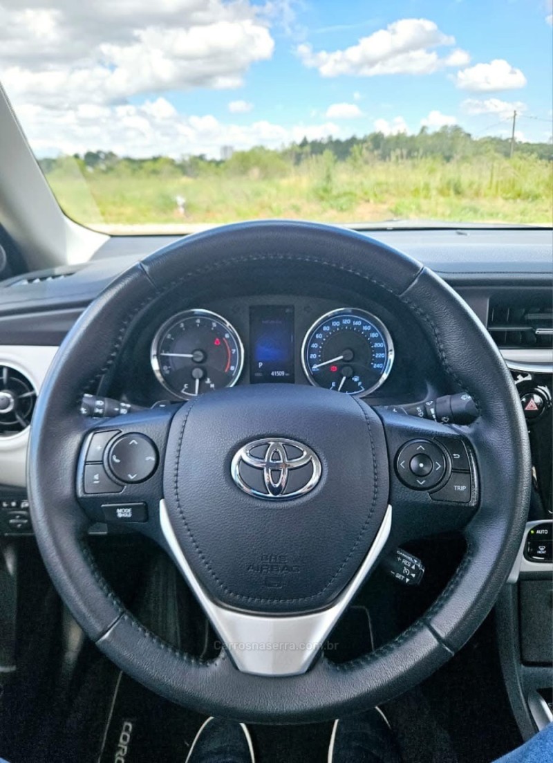 COROLLA 2.0 XEI 16V FLEX 4P AUTOMÁTICO - 2018 - LAJEADO