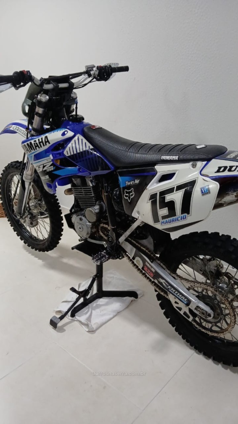 YZ 250F - 2004 - CAXIAS DO SUL