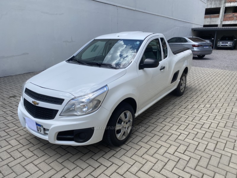 MONTANA 1.4 MPFI LS CS 8V FLEX 2P MANUAL