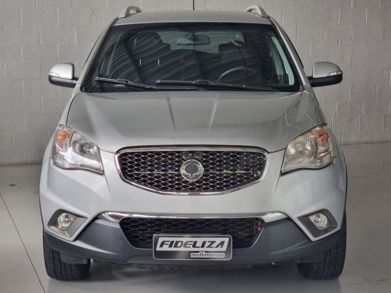 KORANDO 2.0 GL 4X4 16V TURBO DIESEL 4P MANUAL - 2011 - FARROUPILHA